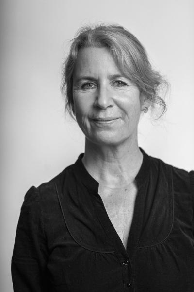 Portrait photo in black/white of Rikke Frank Jørgensen 2021